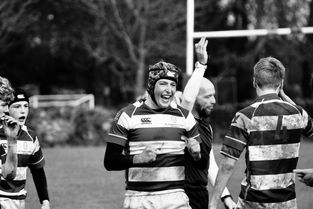 米乐体育直播-阿森纳前锋破球荒，进球助球队战胜对手，阿森纳精彩进球